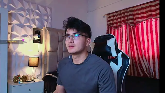 santyago taylor online show from January 2025 05:37:01 PM