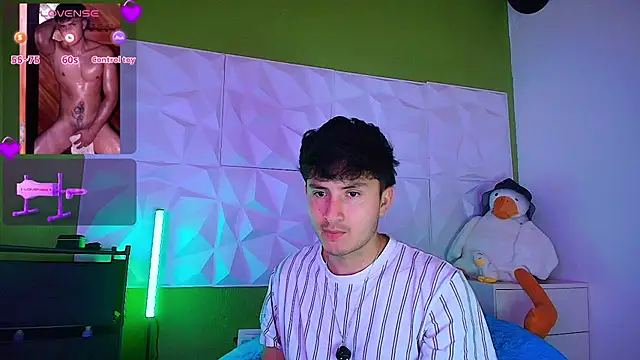 santyago taylor online show from October 2025 07:11:01 PM