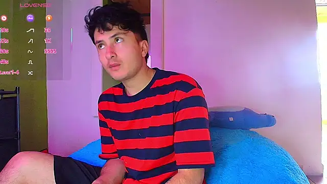 santyago taylor online show from November 2025 06:51:01 PM