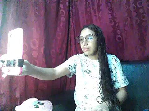 Snapshot of ifeelverywet_andhot chatting on January 2025 04:32:02 PM ifeelverywet andhot online show from January 2025 04:32:02 PM