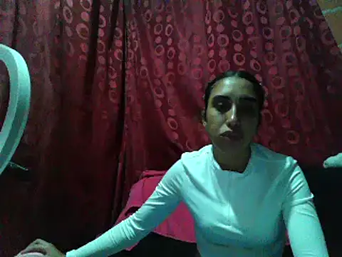 Snapshot of ifeelverywet_andhot chatting on February 2025 05:08:01 PM ifeelverywet andhot online show from February 2025 05:08:01 PM