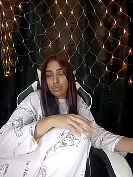 Snapshot of ifeelverywet_andhot chatting on October 2025 06:38:02 PM ifeelverywet andhot online show from October 2025 06:38:02 PM