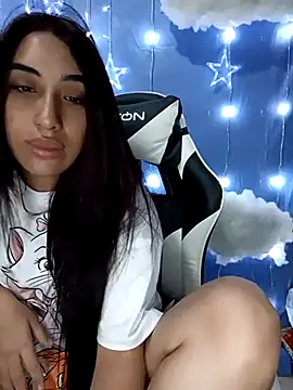 Snapshot of ifeelverywet_andhot chatting on November 2025 02:06:02 PM ifeelverywet andhot online show from November 2025 02:06:02 PM