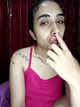 Snapshot of ifeelverywet_andhot chatting on February 2026 03:31:01 PM ifeelverywet andhot online show from February 2026 03:31:01 PM