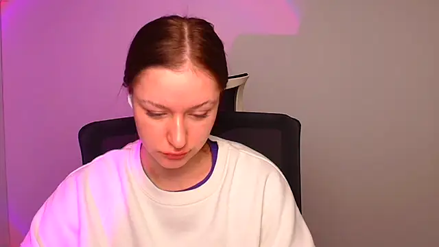 Snapshot of Fantasy_July chatting on December 2024 09:49:01 AM Fantasy July online show from December 2024 09:49:01 AM