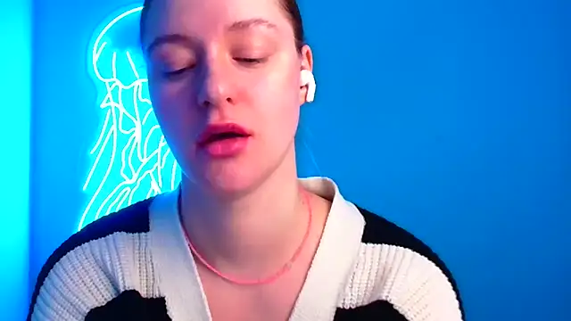 Snapshot of Fantasy_July chatting on January 2025 12:52:01 PM Fantasy July online show from January 2025 12:52:01 PM