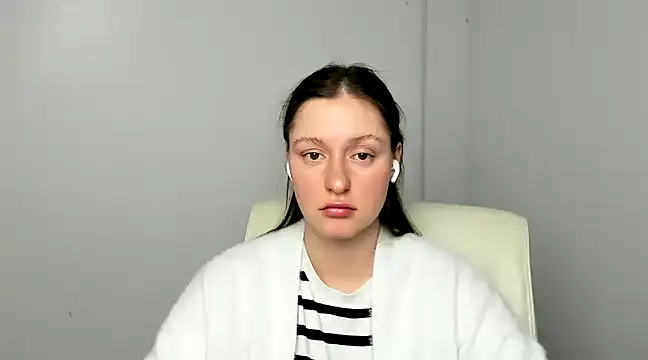 Snapshot of Fantasy_July chatting on February 2025 12:39:02 PM Fantasy July online show from February 2025 12:39:02 PM