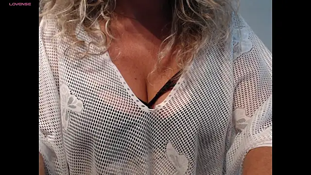 JenniLowen online show from June 2026 06:44:01 AM