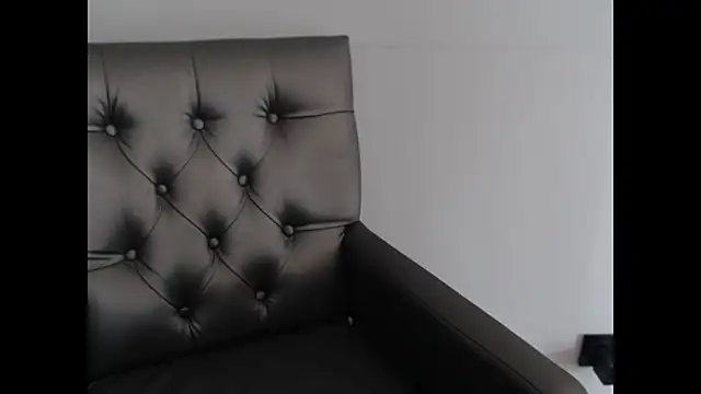 JenniLowen online show from August 2026 09:04:01 AM