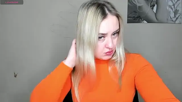 Snapshot of KennaJamess8 chatting on January 2025 07:08:01 PM KennaJamess8 online show from January 2025 07:08:01 PM