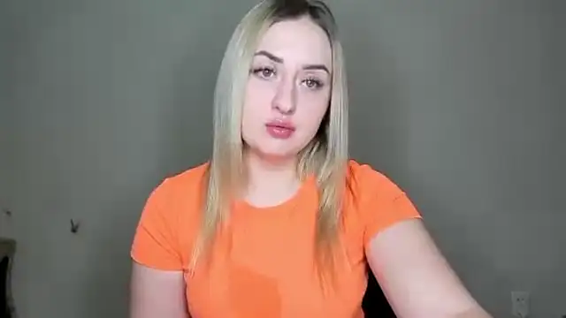 Snapshot of KennaJamess8 chatting on March 2025 04:30:02 PM KennaJamess8 online show from March 2025 04:30:02 PM