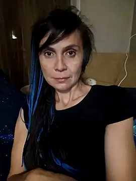 Francenia lolis online show from September 2025 06:35:02 PM