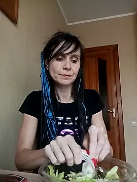 Francenia lolis online show from November 2025 09:18:02 AM