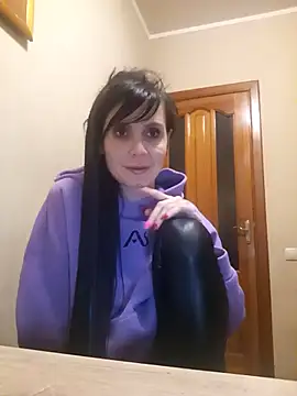 Francenia lolis online show from November 2025 08:31:01 PM