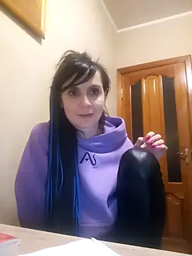 Francenia lolis online show from November 2025 08:19:02 PM