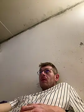 Snapshot of adrian90bi11 chatting on March 2026 05:18:02 PM adrian90bi11 online show from March 2026 05:18:02 PM