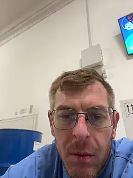 Snapshot of adrian90bi11 chatting on March 2026 05:24:01 AM adrian90bi11 online show from March 2026 05:24:01 AM