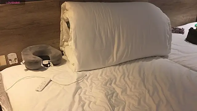 clementinena online show from March 2025 08:10:01 AM