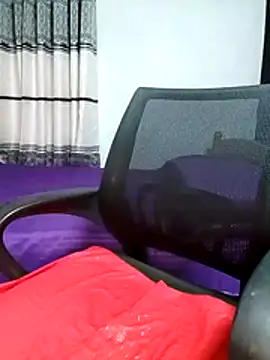 juliya Les online show from October 2025 02:27:02 PM