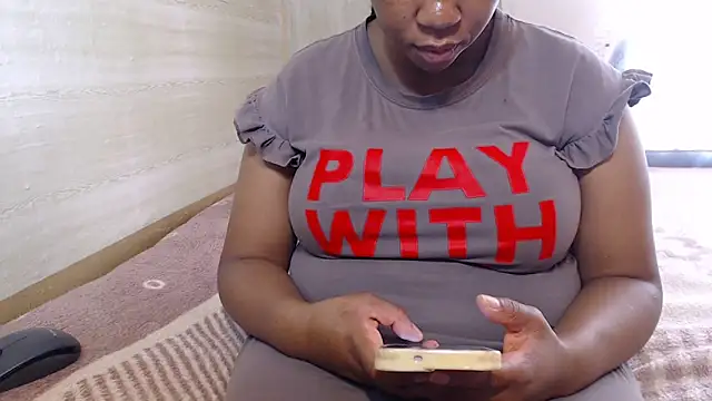 Snapshot of FlavoredNia chatting on December 2024 10:00:02 AM FlavoredNia online show from December 2024 10:00:02 AM