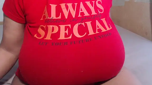 Snapshot of FlavoredNia chatting on October 2025 06:05:02 AM FlavoredNia online show from October 2025 06:05:02 AM