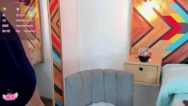 NaiirobiSwan online show from December 2025 08:15:01 PM