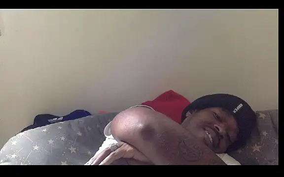 Snapshot of POPAYE972 chatting on April 2026 10:13:01 AM POPAYE972 online show from April 2026 10:13:01 AM