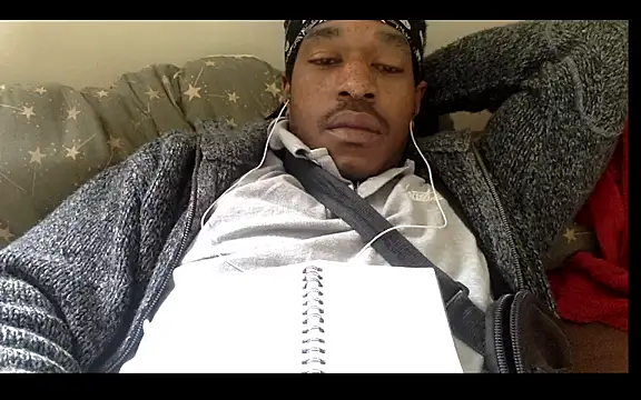 Snapshot of POPAYE972 chatting on April 2026 10:23:01 AM POPAYE972 online show from April 2026 10:23:01 AM