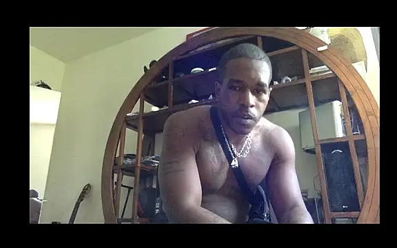 Snapshot of POPAYE972 chatting on April 2026 04:12:01 PM POPAYE972 online show from April 2026 04:12:01 PM