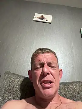 Snapshot of mrwright878787 chatting on May 2026 11:24:01 PM mrwright878787 online show from May 2026 11:24:01 PM