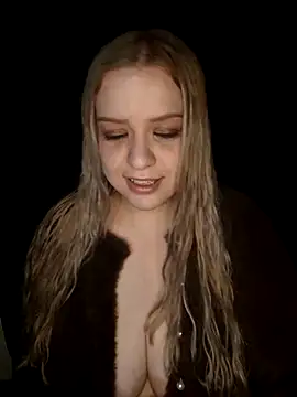 cansuozell online show from October 2025 07:36:02 PM