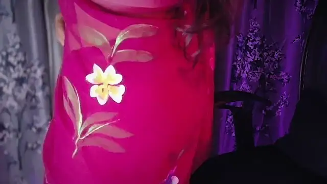 Snapshot of SexyAndHottie chatting on February 2026 05:34:01 PM SexyAndHottie online show from February 2026 05:34:01 PM