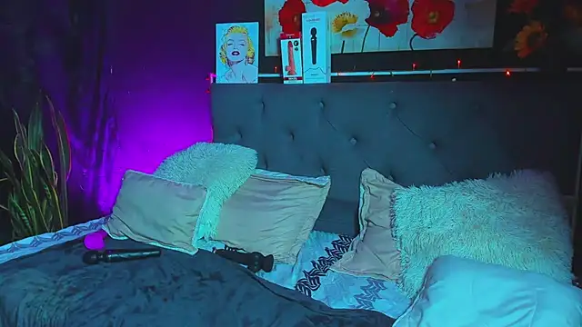 Snapshot of dulce_celeste15 chatting on January 2025 10:57:02 PM dulce celeste15 online show from January 2025 10:57:02 PM