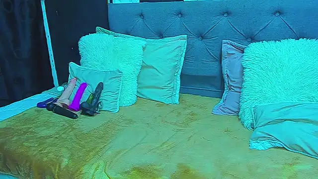 Snapshot of dulce_celeste15 chatting on March 2025 09:14:01 AM dulce celeste15 online show from March 2025 09:14:01 AM