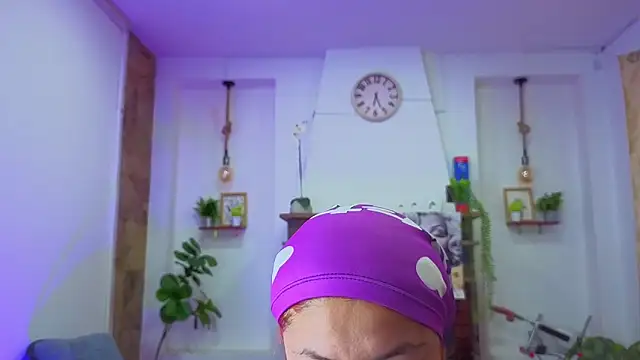 Snapshot of dulce_celeste15 chatting on December 2025 01:48:01 PM dulce celeste15 online show from December 2025 01:48:01 PM