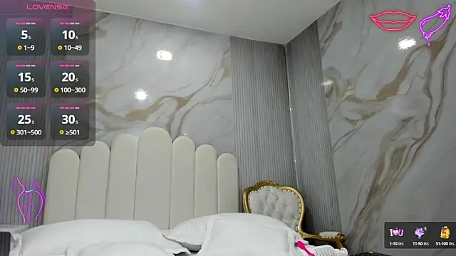 Carohorny4u online show from March 2025 08:44:01 AM