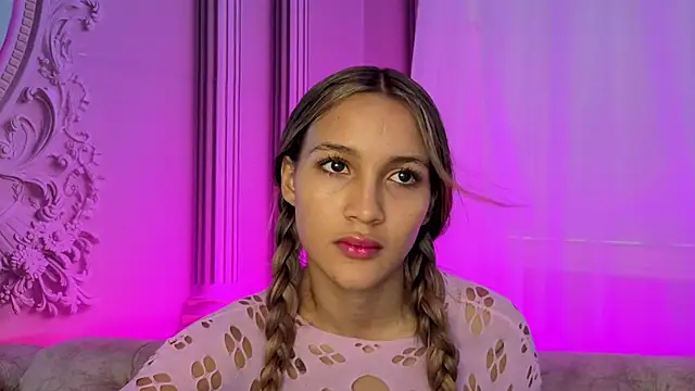 Snapshot of Carohorny4u chatting on March 2026 04:50:02 PM Carohorny4u online show from March 2026 04:50:02 PM