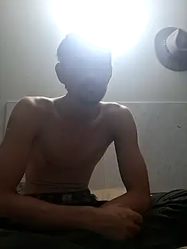 Snapshot of Puusy780 chatting on April 2026 05:07:02 AM Puusy780 online show from April 2026 05:07:02 AM