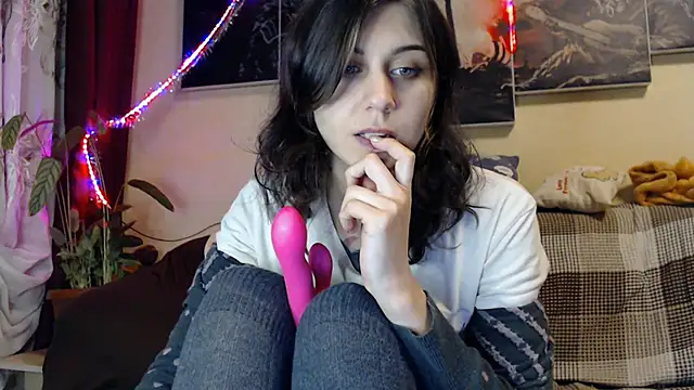 BroadFantasy online show from February 2025 08:21:01 PM