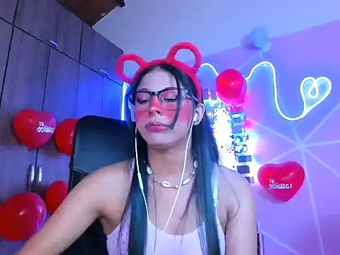  ALLYSON18  online show from February 2025 02:43:02 PM