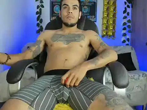 Snapshot of mikee_scooth chatting on January 2025 11:43:01 PM mikee scooth online show from January 2025 11:43:01 PM