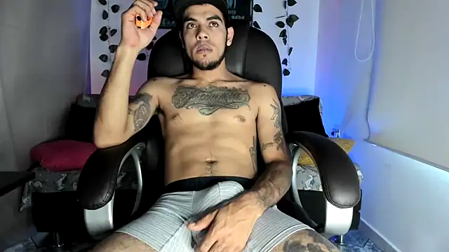 Snapshot of mikee_scooth chatting on September 2025 04:41:02 PM mikee scooth online show from September 2025 04:41:02 PM