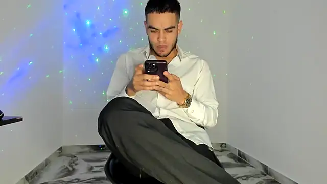 mikee scooth online show from April 2026 10:03:02 PM