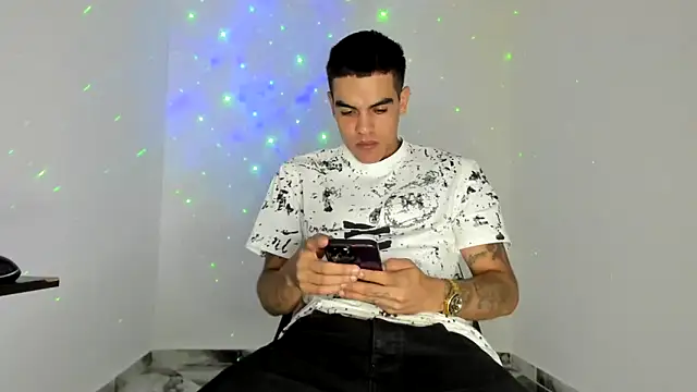 Snapshot of mikee_scooth chatting on April 2026 02:31:01 PM mikee scooth online show from April 2026 02:31:01 PM