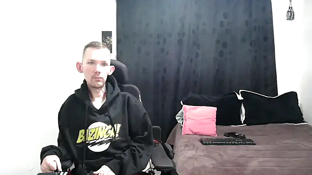 Snapshot of Sophia_and_Thomas chatting on January 2025 12:16:02 PM Sophia and Thomas online show from January 2025 12:16:02 PM