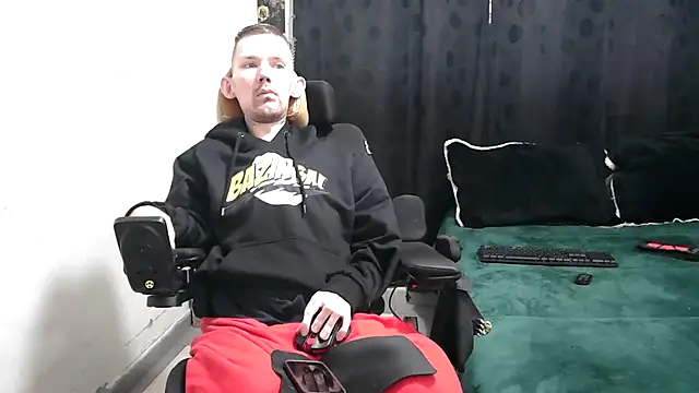 Snapshot of Sophia_and_Thomas chatting on March 2025 01:46:01 PM Sophia and Thomas online show from March 2025 01:46:01 PM