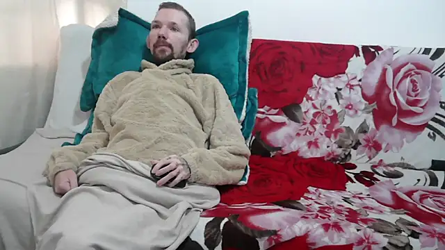 Snapshot of Sophia_and_Thomas chatting on April 2026 09:34:02 PM Sophia and Thomas online show from April 2026 09:34:02 PM