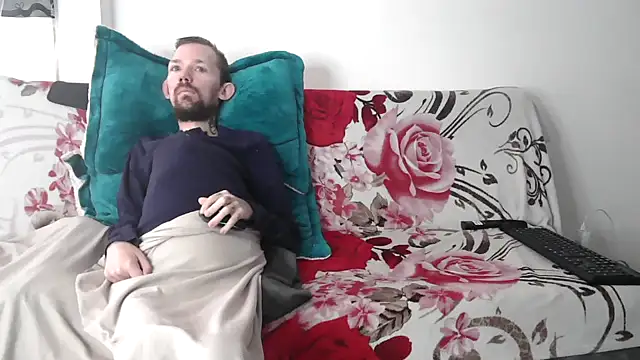 Snapshot of Sophia_and_Thomas chatting on April 2026 03:50:02 PM Sophia and Thomas online show from April 2026 03:50:02 PM