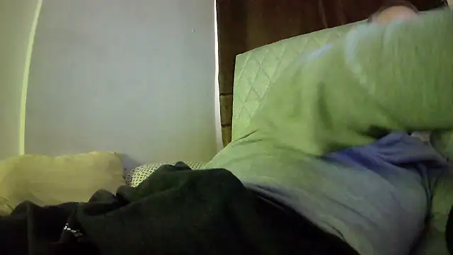 Snapshot of amylrmm1903 chatting on March 2026 10:42:01 AM amylrmm1903 online show from March 2026 10:42:01 AM