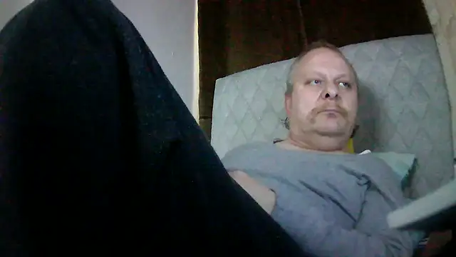 Snapshot of amylrmm1903 chatting on March 2026 01:00:01 PM amylrmm1903 online show from March 2026 01:00:01 PM